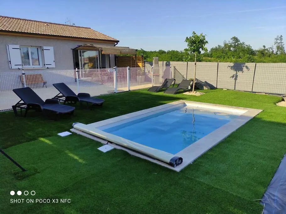 En Ardeche, Gite L'Odyssee Climatise Avec Sa Piscine Privee Et Chauffee Joyeuse